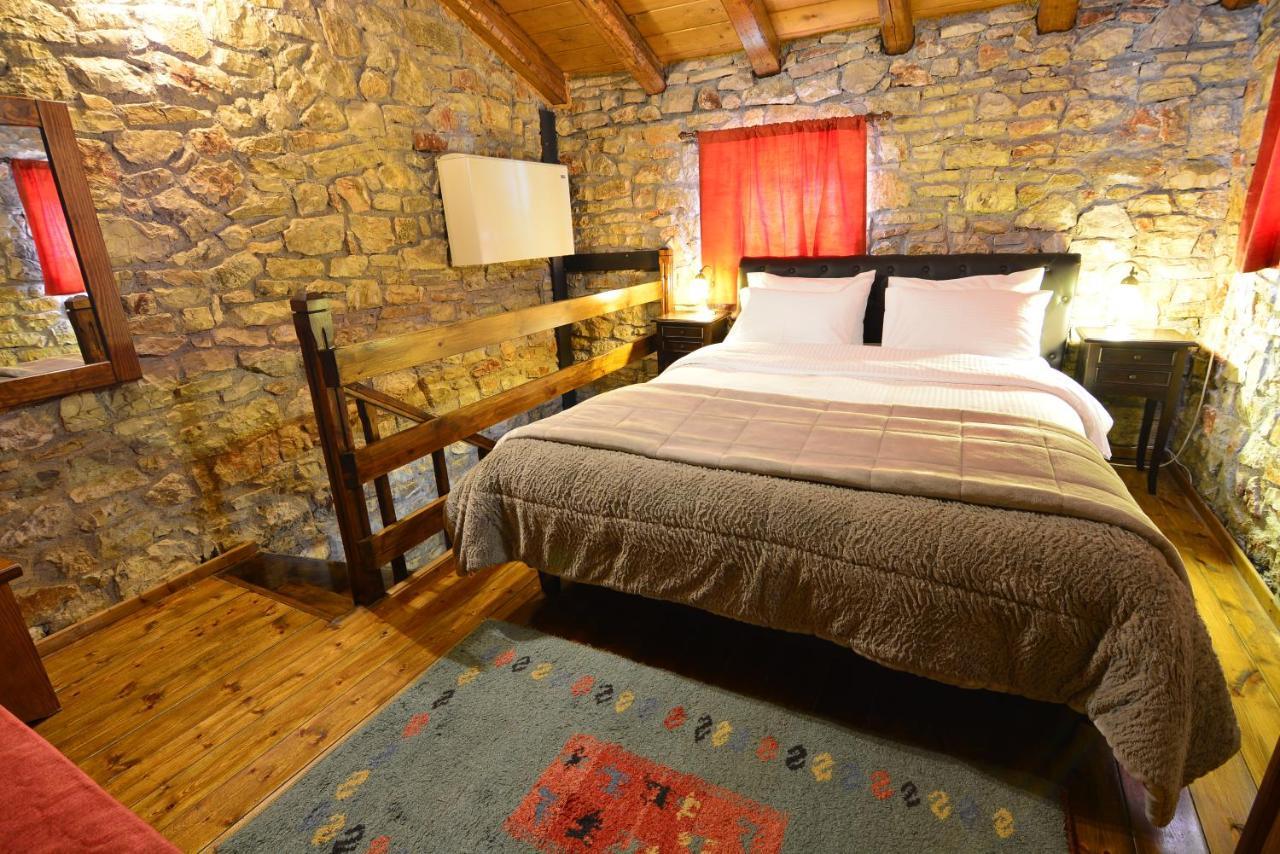 Georgio's V Chalet Kalavrita Buitenkant foto