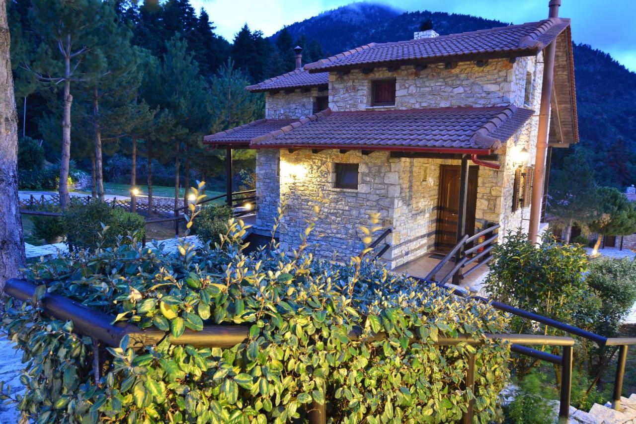 Georgio's V Chalet Kalavrita Buitenkant foto