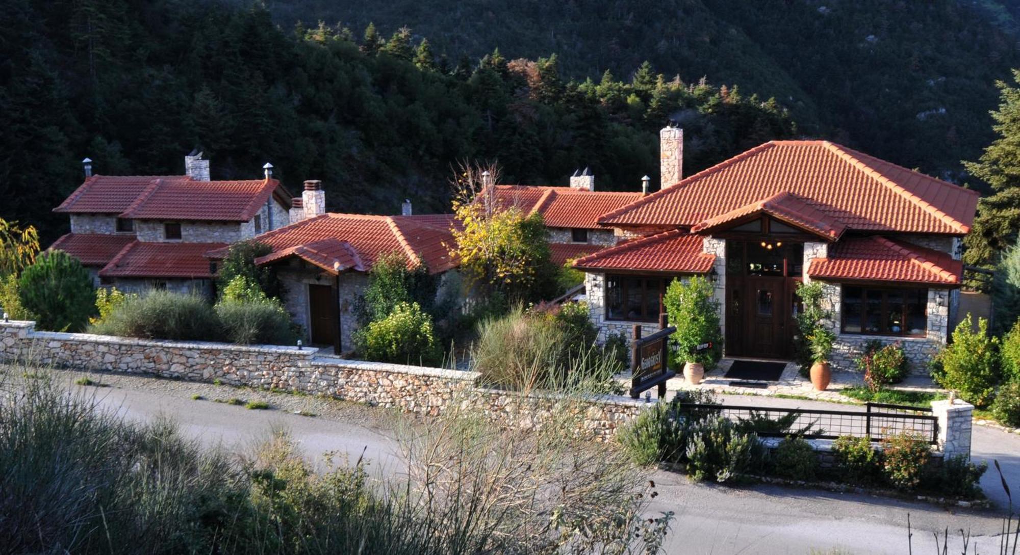 Georgio's V Chalet Kalavrita Buitenkant foto